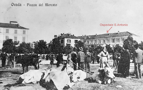 Piazza Franzoni prima